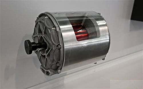 特斯拉用的是什么驅(qū)動電機(jī)？